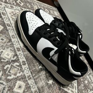 Nike Black and White Athletic Shoes